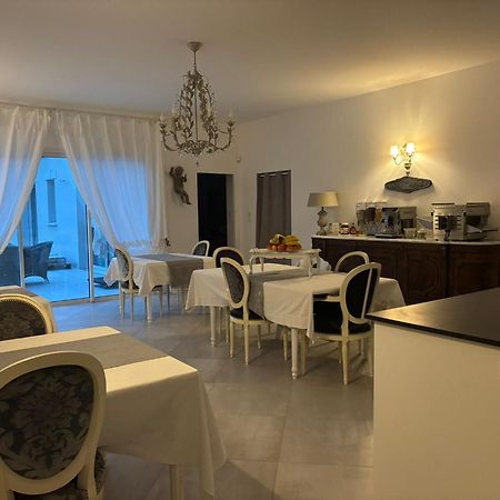 Le Bonheur De L'Instant Hotel Saint-Medard-d'Aunis ภายนอก รูปภาพ